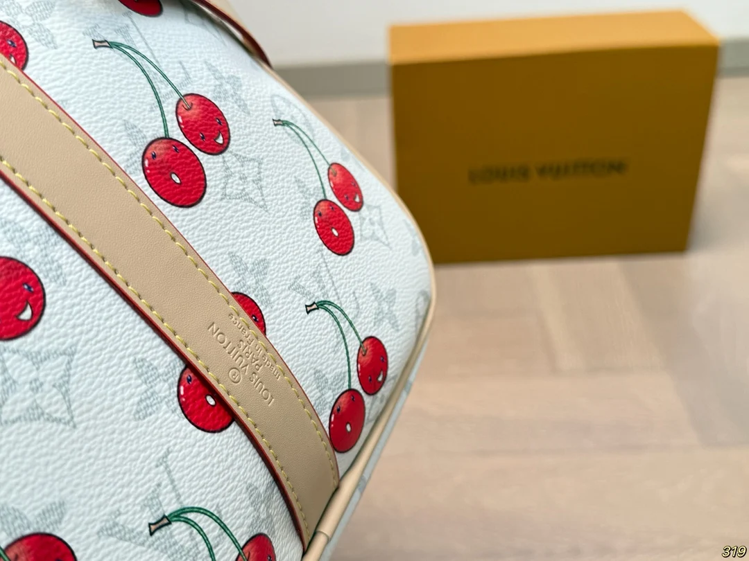 Louis Vuitton Travel Bag – Murakami Edition