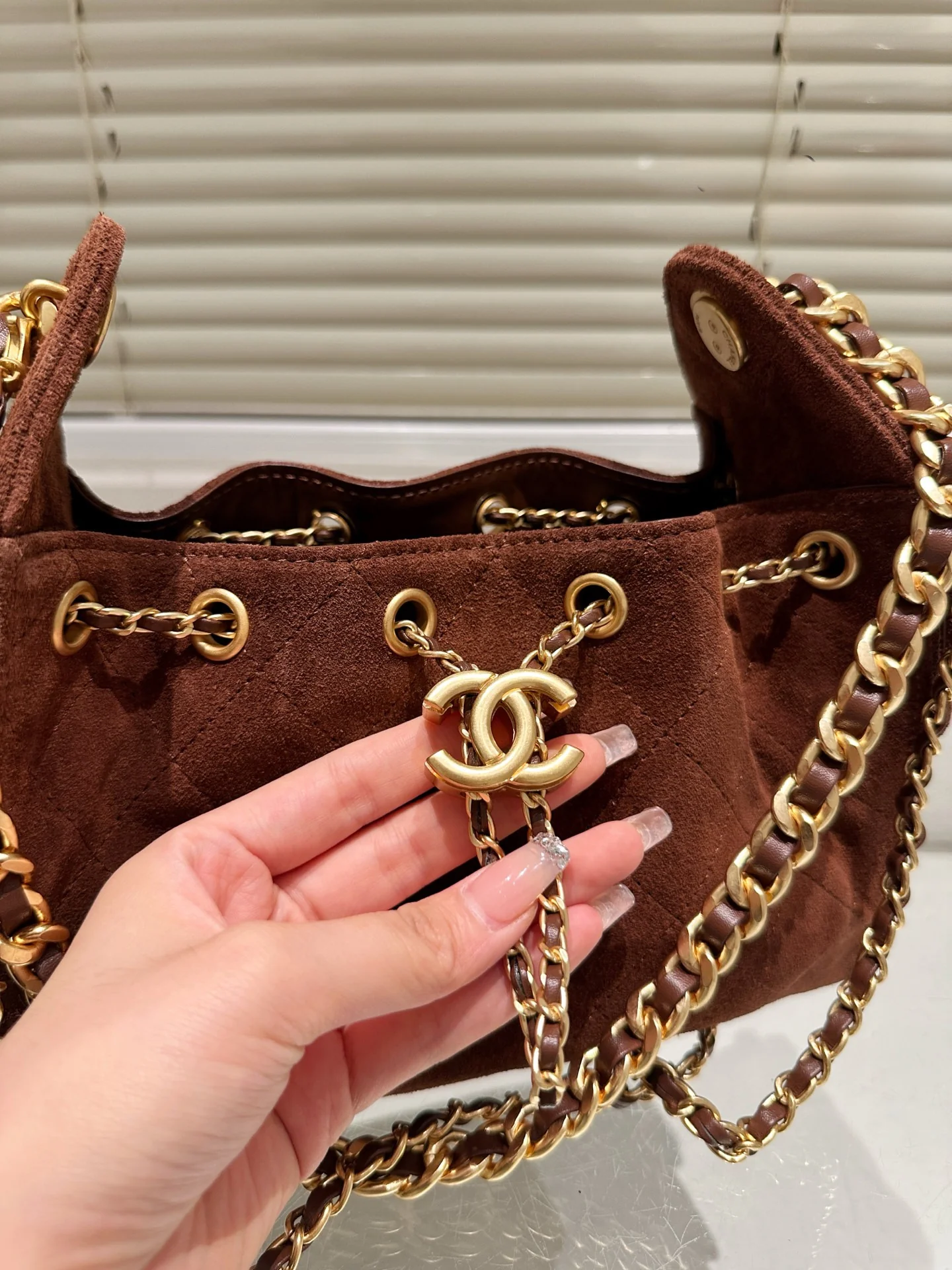 Chanel Crossbody Purse - Classic Leather Shoulder Bag