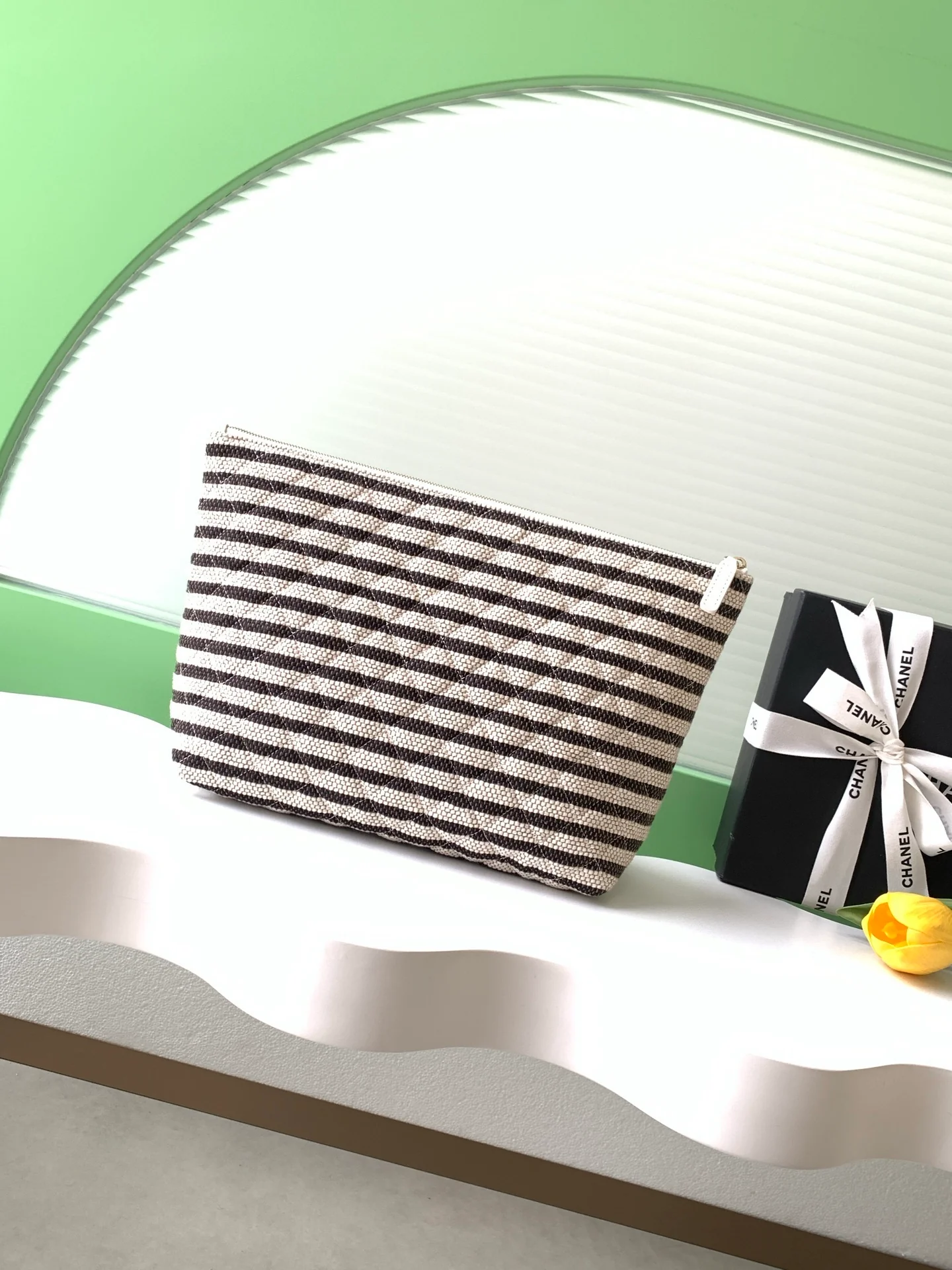 Large Leather CC Pouch - Spacious & Elegant