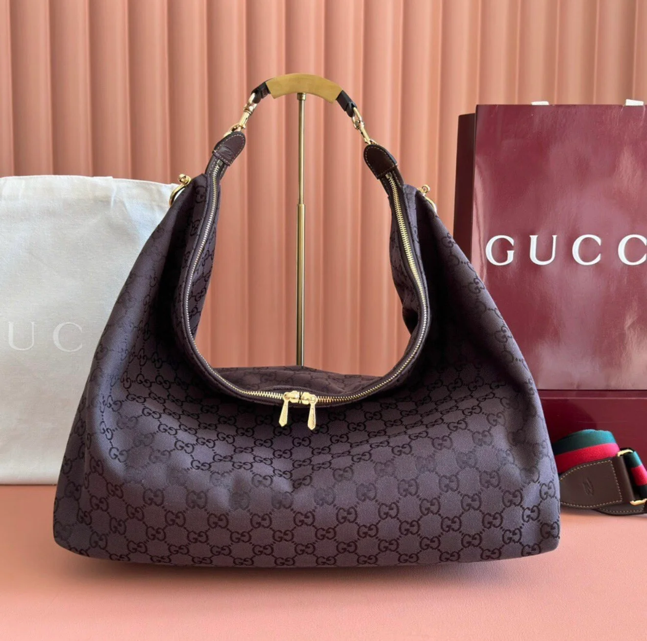 Spacious GG Hobo Bag – Premium Leather, 46cm x 29cm x 20cm
