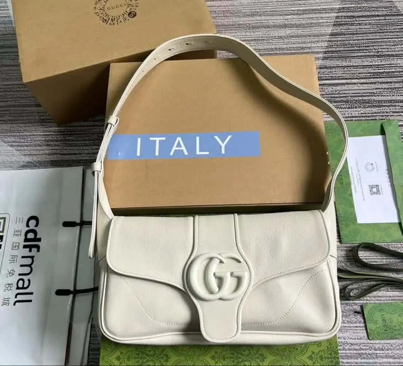 Aphrodite Shoulder Bag
